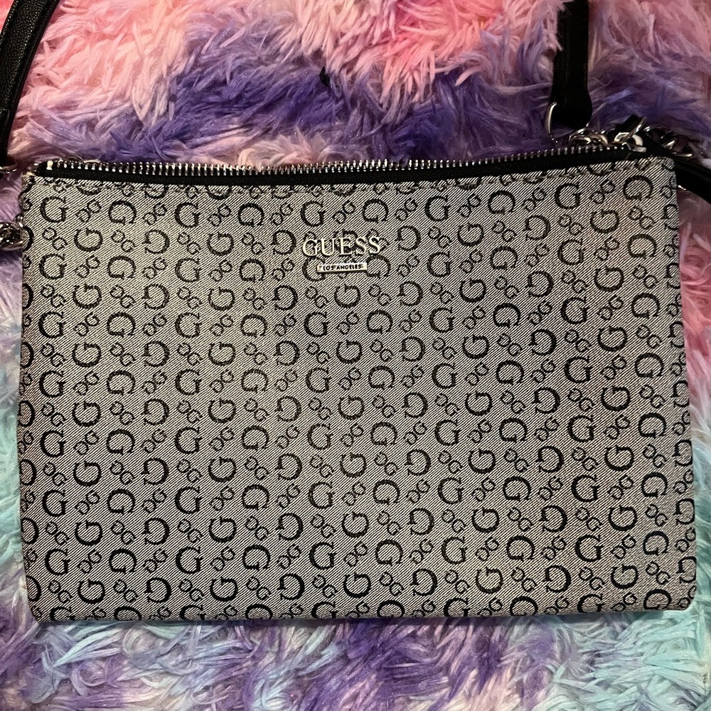 GUESS women’s purse - Picture 3 of 10